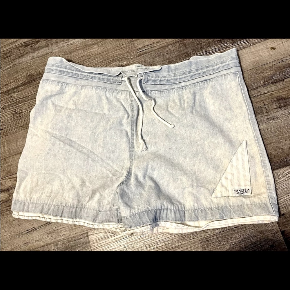 Vintage 90s Women’s Kyoto Jean Shorts Size M 40 W X 14 L - Stripes 100% Cotton